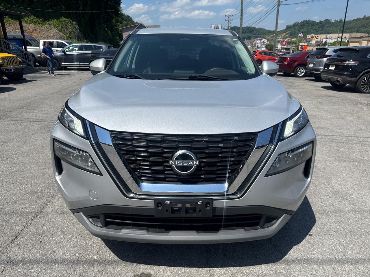 Nissan Rogue SV 2023
