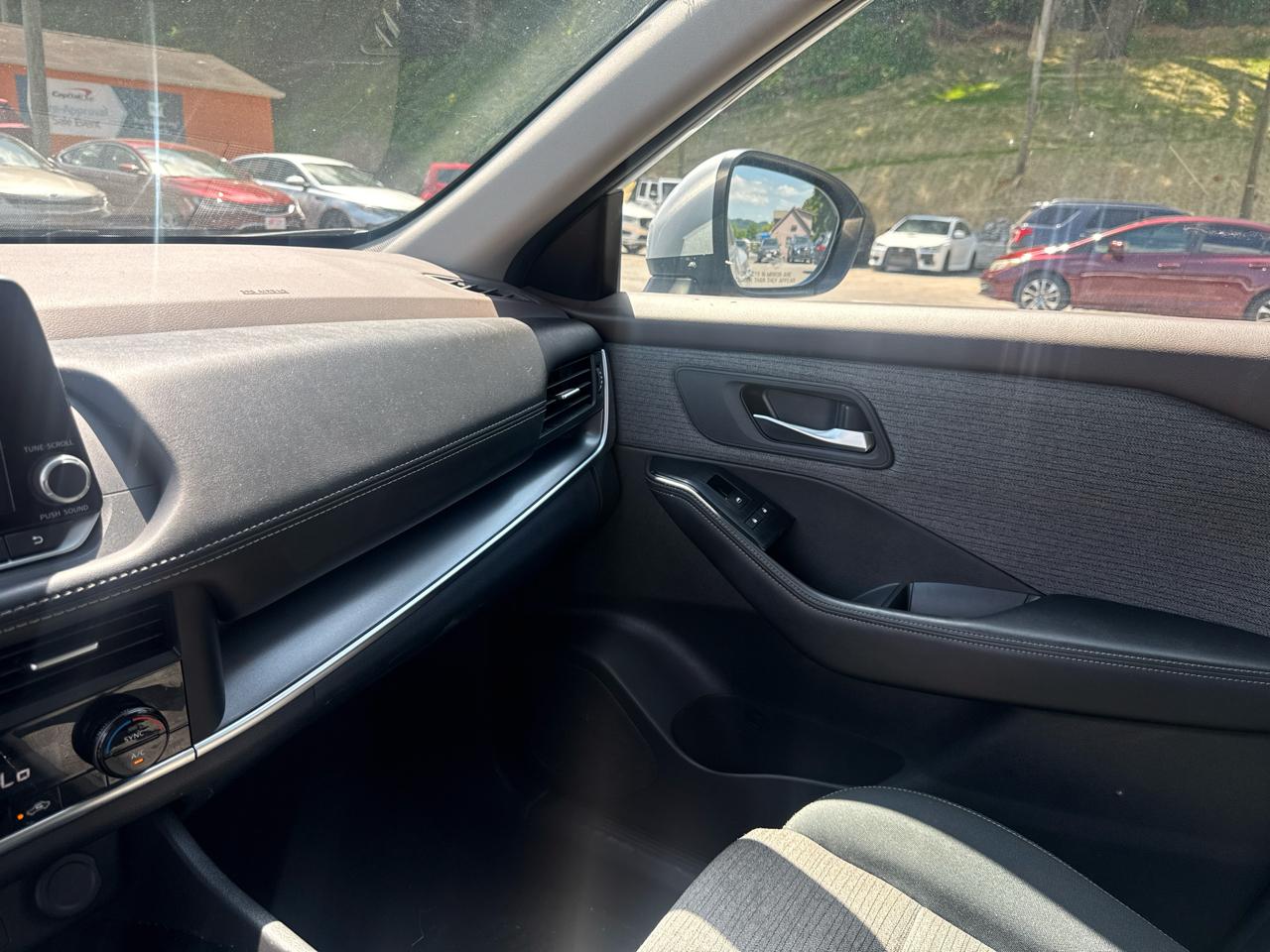 Nissan Rogue SV 2023