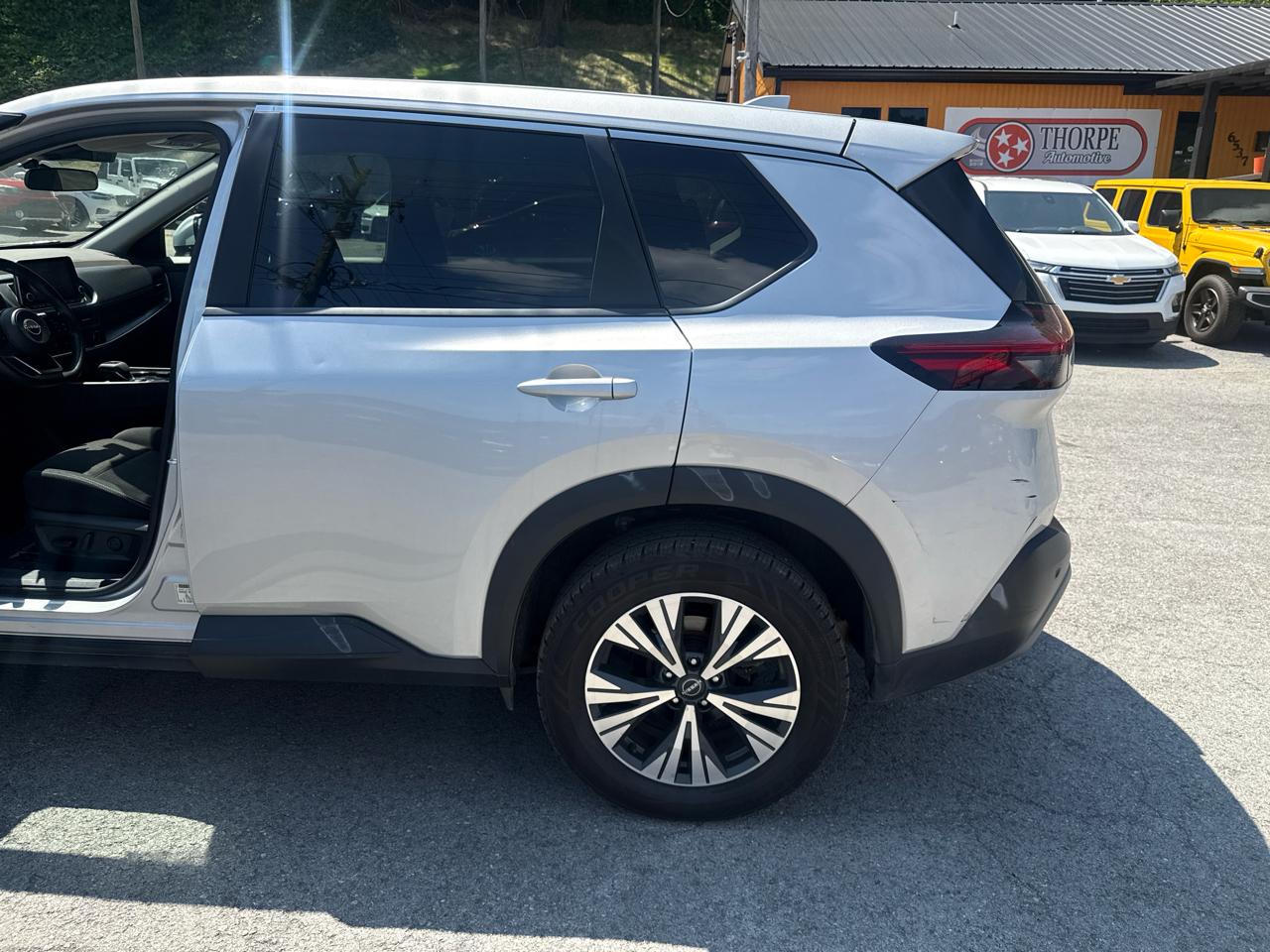 Nissan Rogue SV 2023