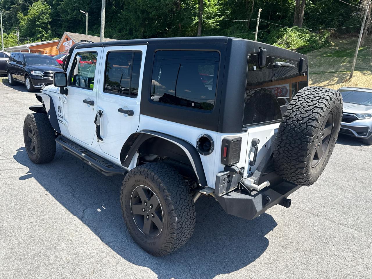 Jeep Wrangler Unlimited Sport 4WD 2011