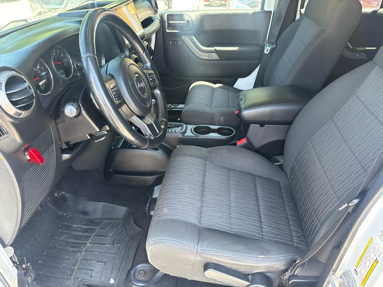 Jeep Wrangler Unlimited Sport 4WD 2011