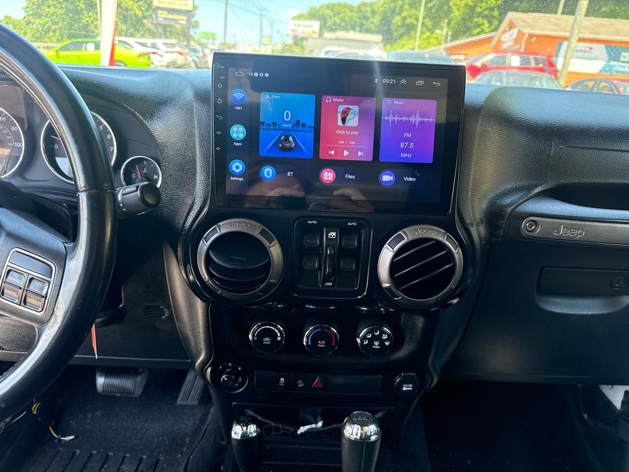 Jeep Wrangler Unlimited Sport 4WD 2011