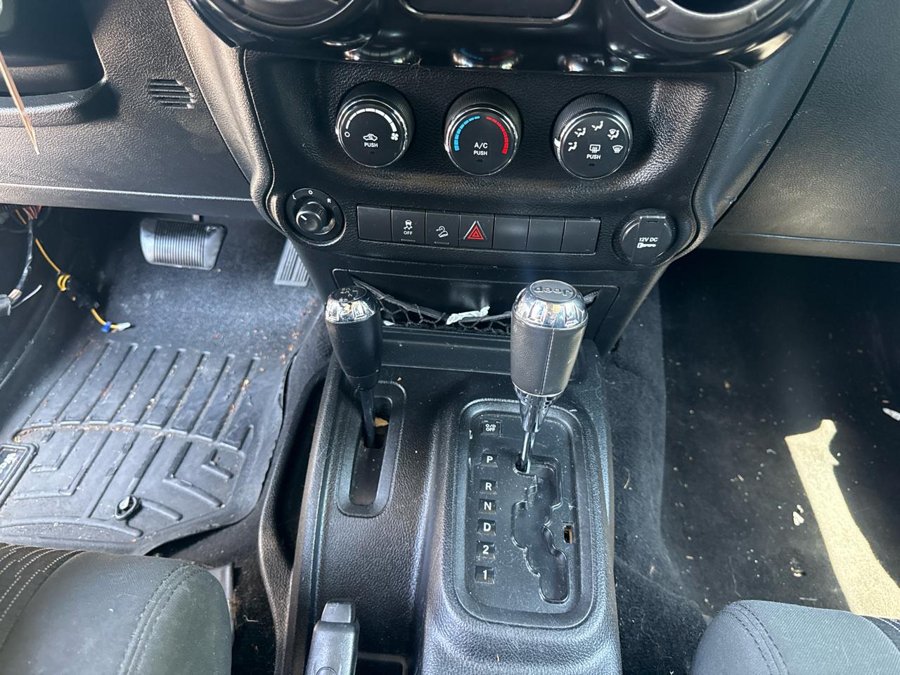 Jeep Wrangler Unlimited Sport 4WD 2011