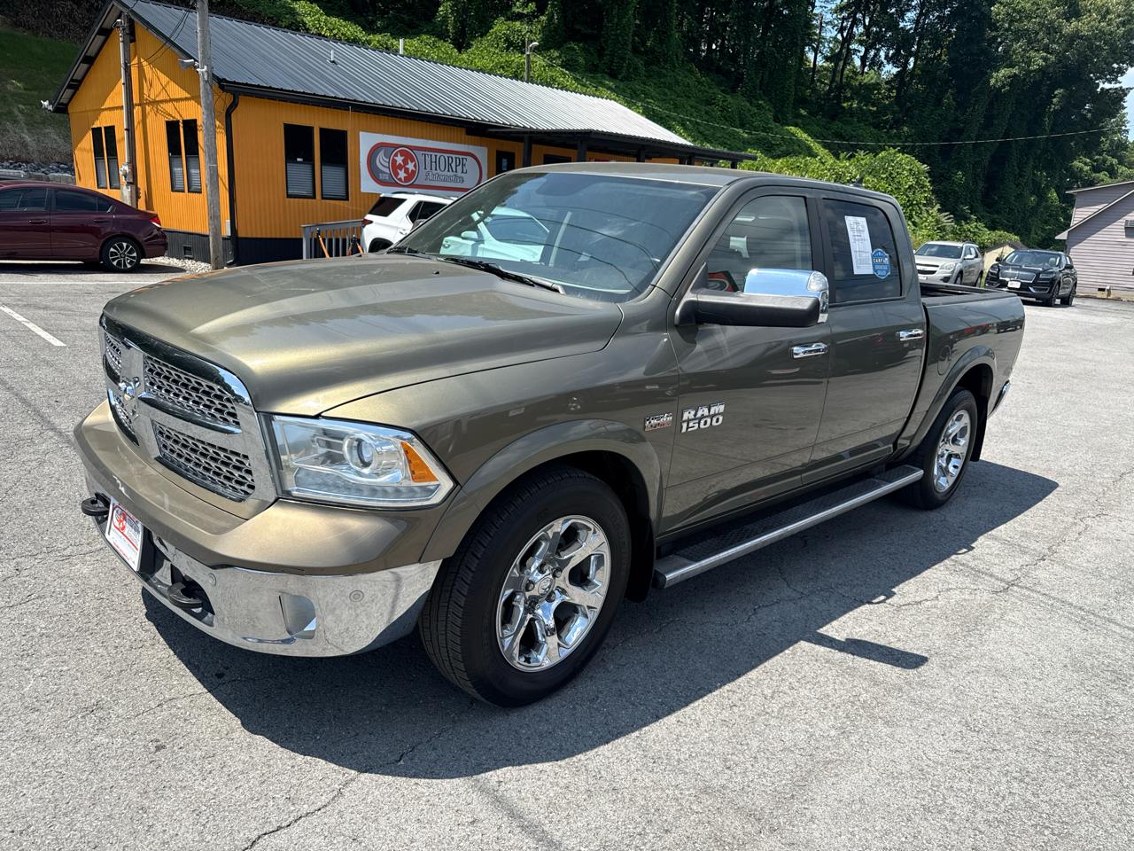 RAM 1500 Laramie Crew Cab SWB 4WD 2014