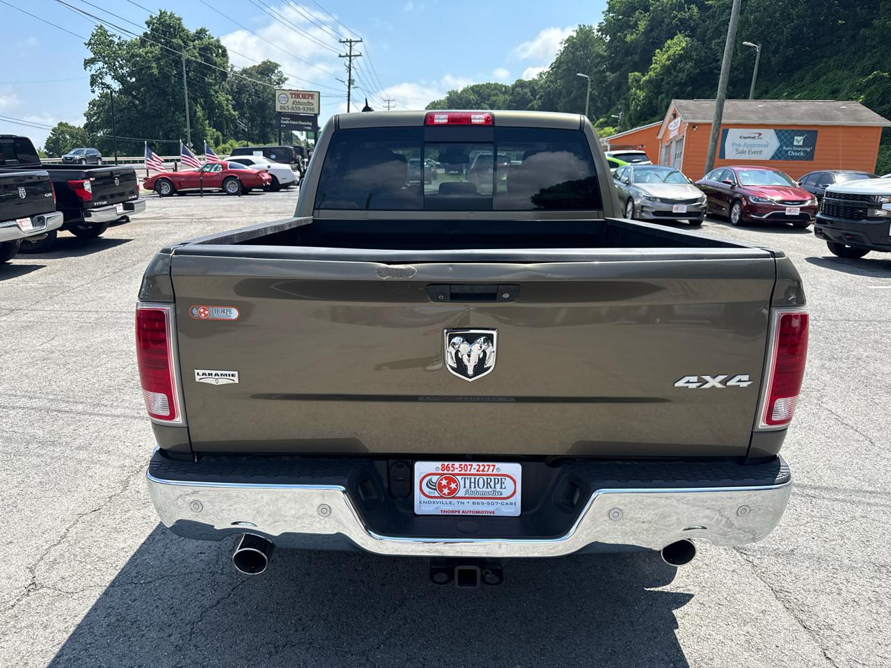 RAM 1500 Laramie Crew Cab SWB 4WD 2014