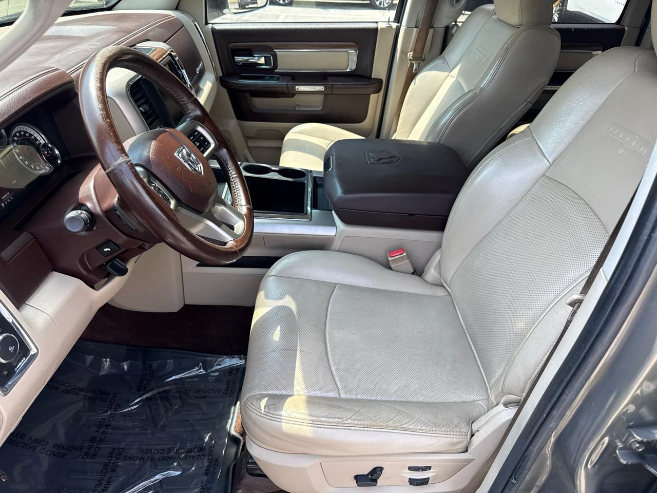 RAM 1500 Laramie Crew Cab SWB 4WD 2014