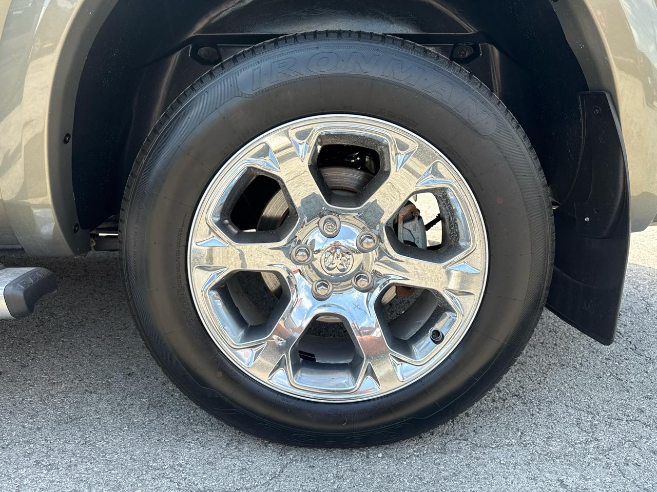 RAM 1500 Laramie Crew Cab SWB 4WD 2014
