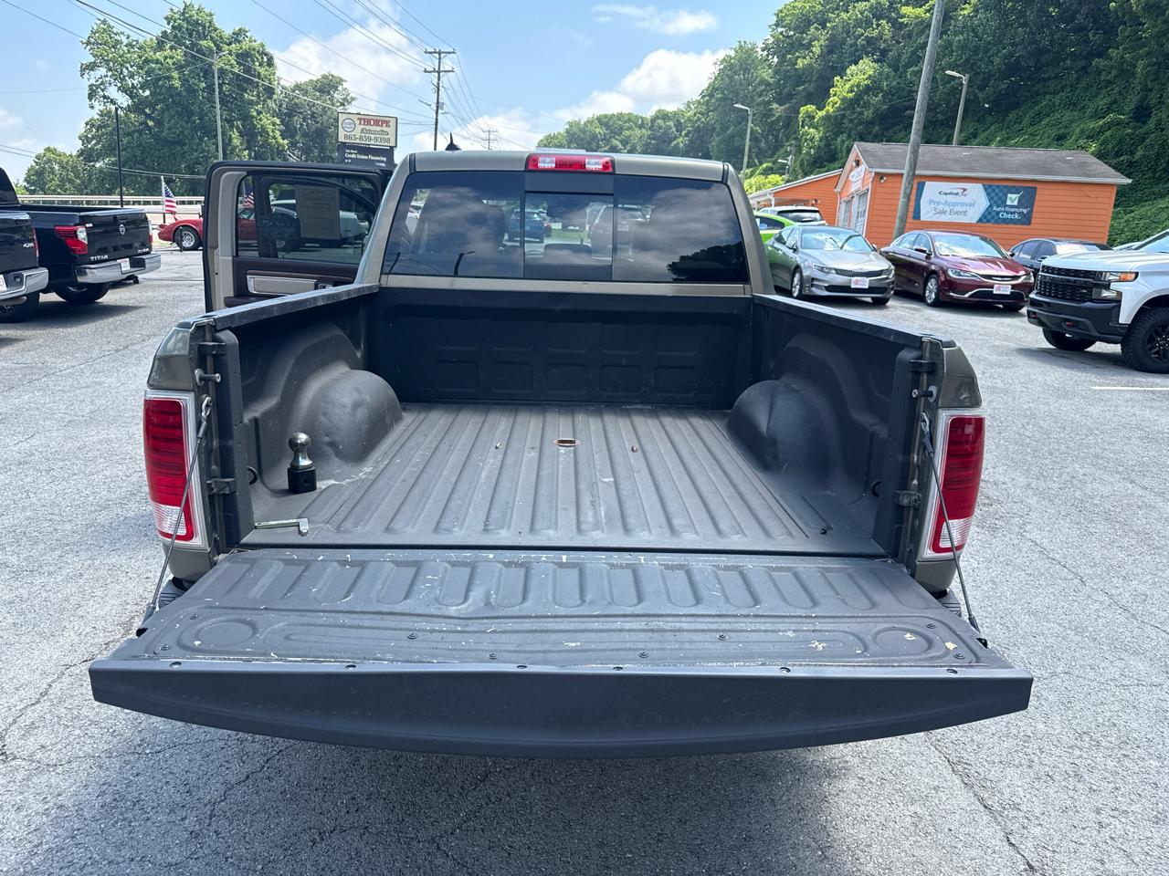 RAM 1500 Laramie Crew Cab SWB 4WD 2014