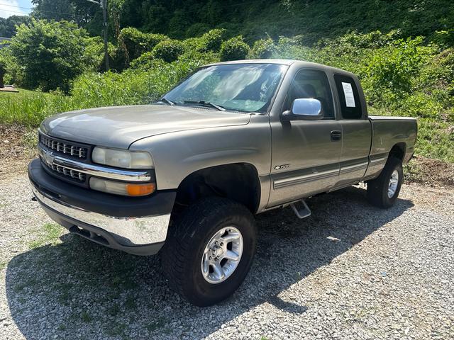 Gray 2000 Chevrolet Silverado 1500 Extended Cab LB 4WD Pickup Truck Four-Wheel Drive Automatic