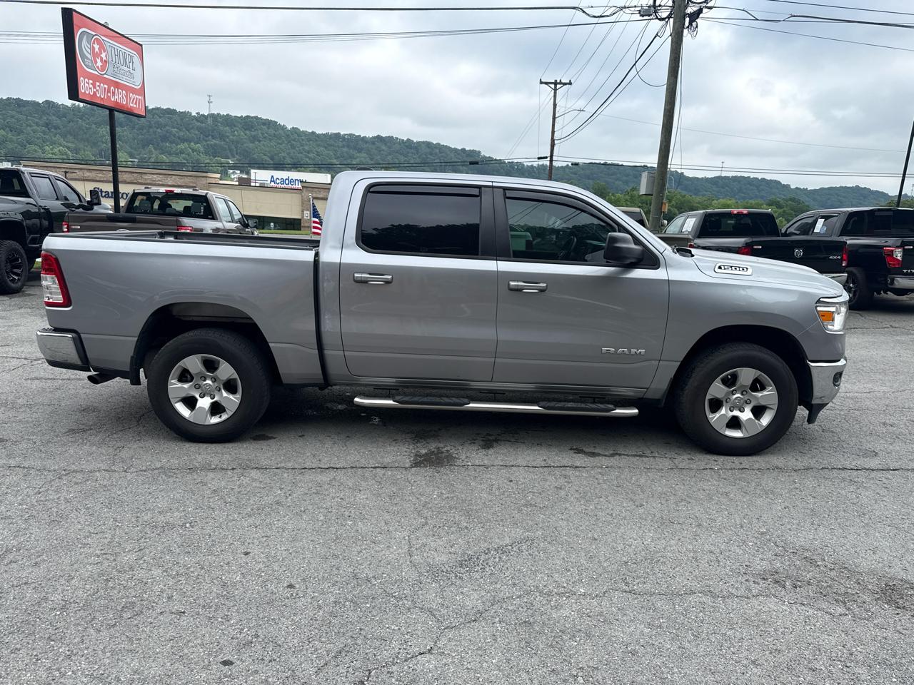 RAM 1500 Big Horn Crew Cab SWB 4WD 2021