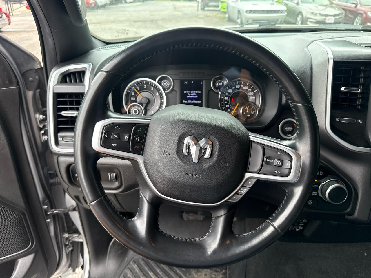 RAM 1500 Big Horn Crew Cab SWB 4WD 2021