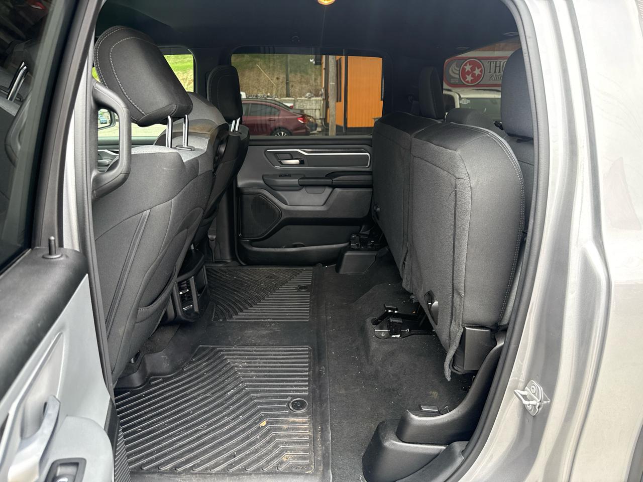 RAM 1500 Big Horn Crew Cab SWB 4WD 2021