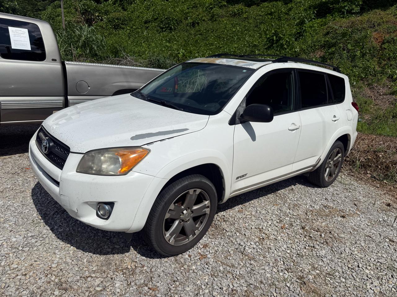 Toyota RAV4 Sport I4 2WD 2010