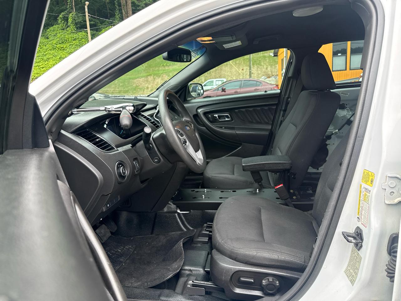 Ford Taurus Police FWD 2017