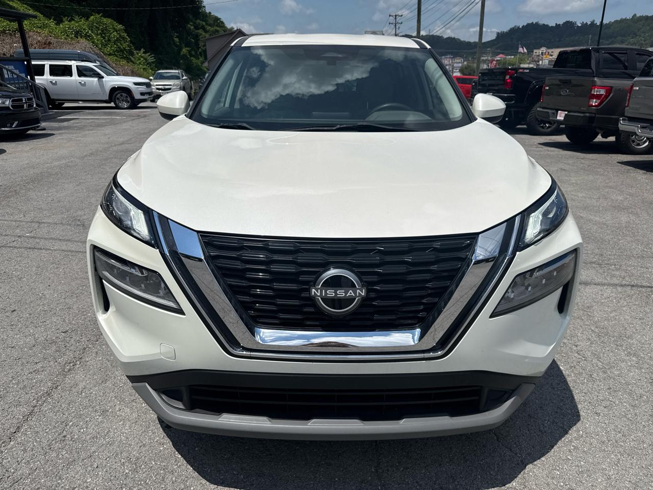 Nissan Rogue SV 2023