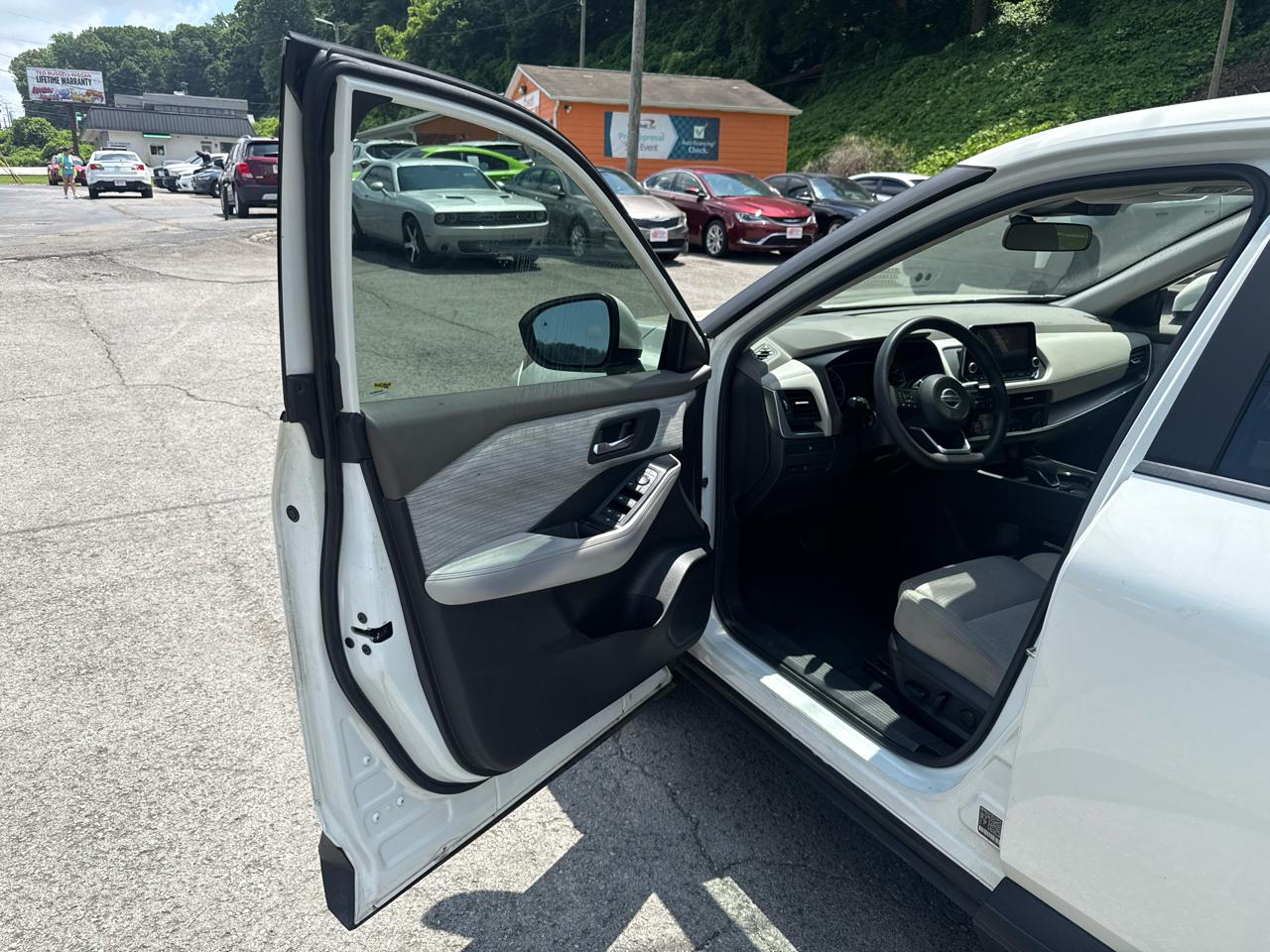 Nissan Rogue SV 2023