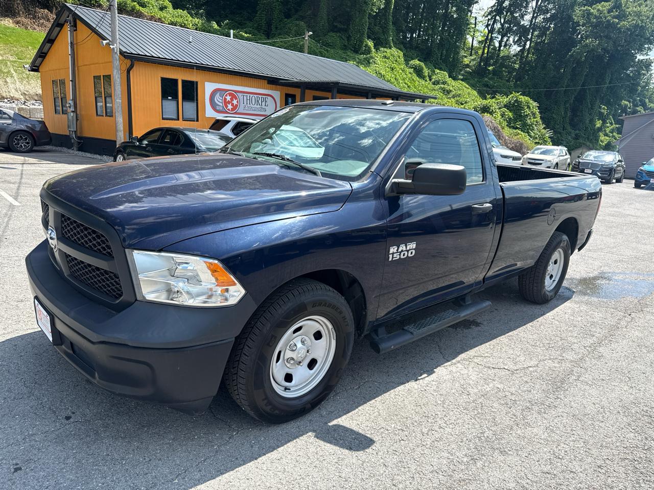 RAM 1500 Tradesman Regular Cab LWB 2WD 2017