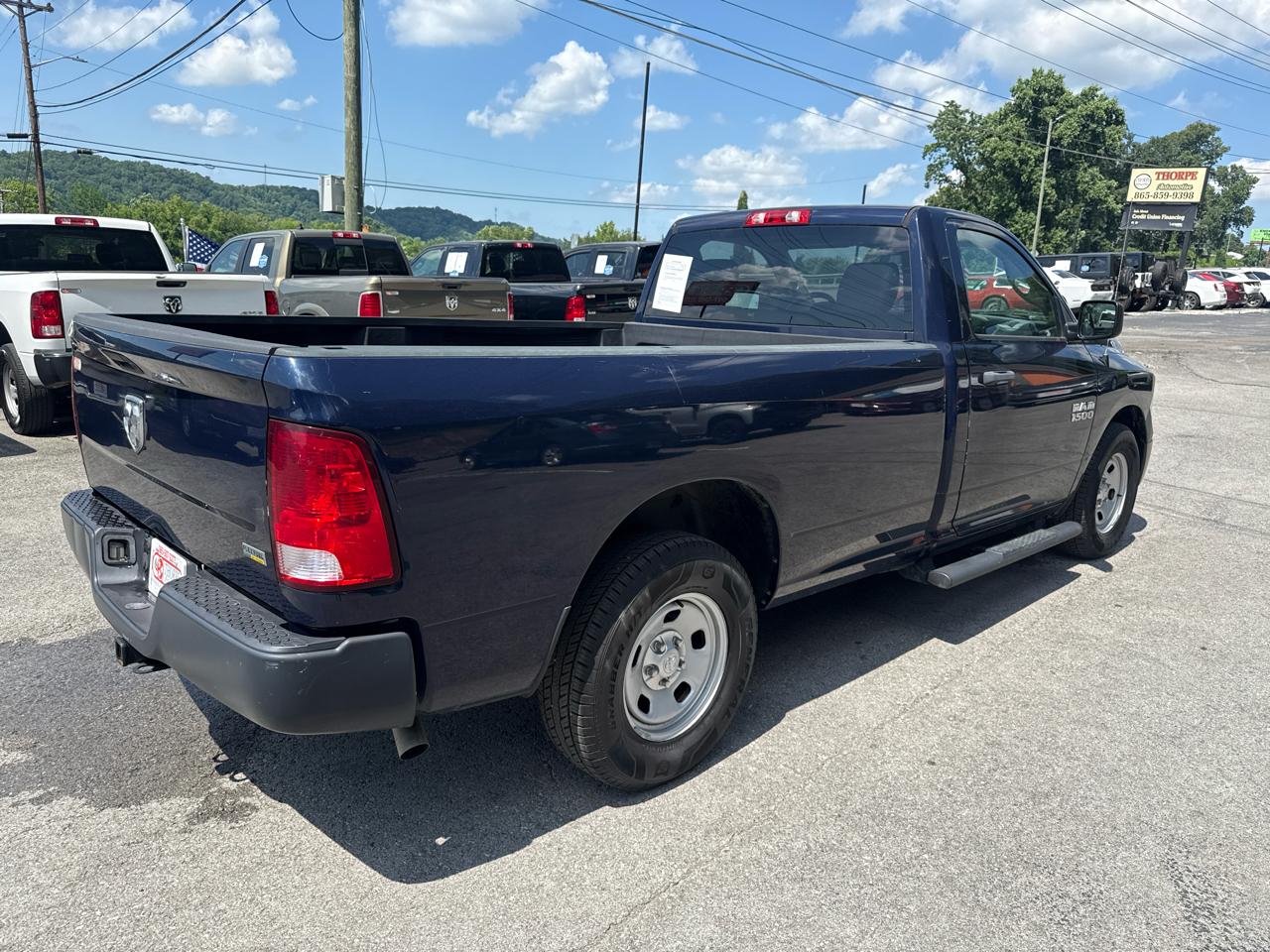 RAM 1500 Tradesman Regular Cab LWB 2WD 2017
