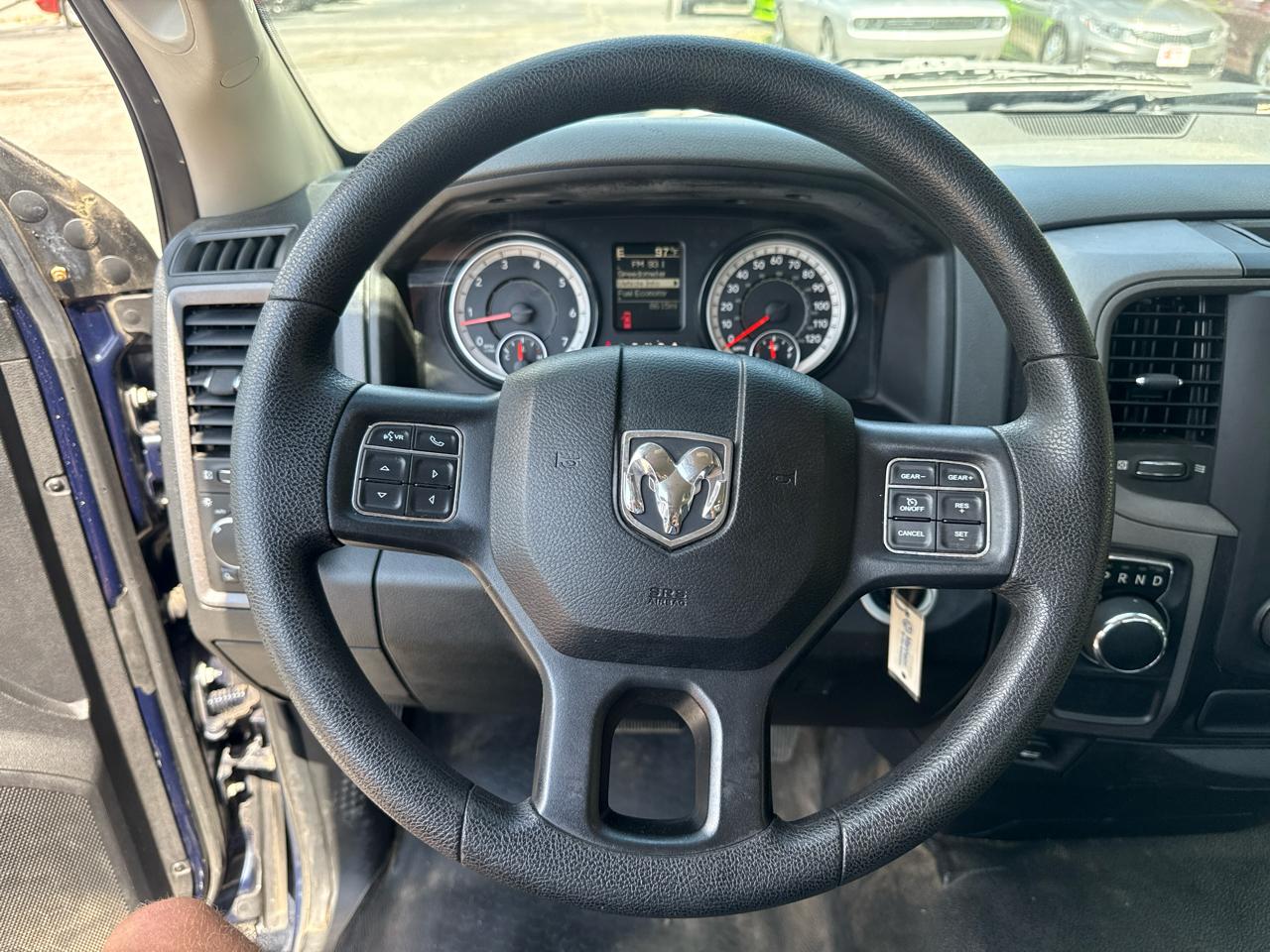 RAM 1500 Tradesman Regular Cab LWB 2WD 2017