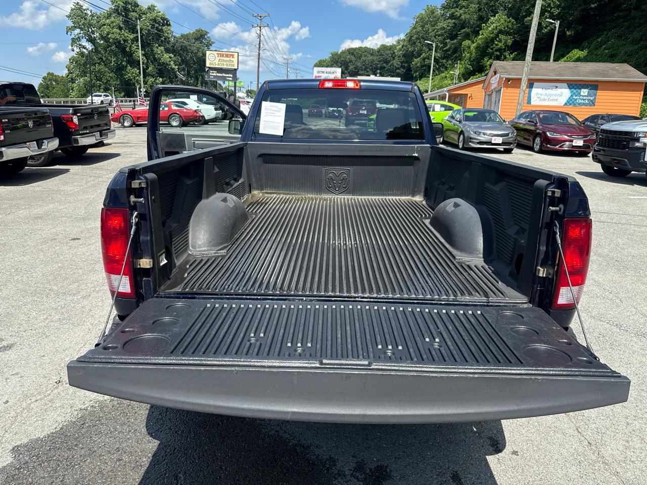 RAM 1500 Tradesman Regular Cab LWB 2WD 2017