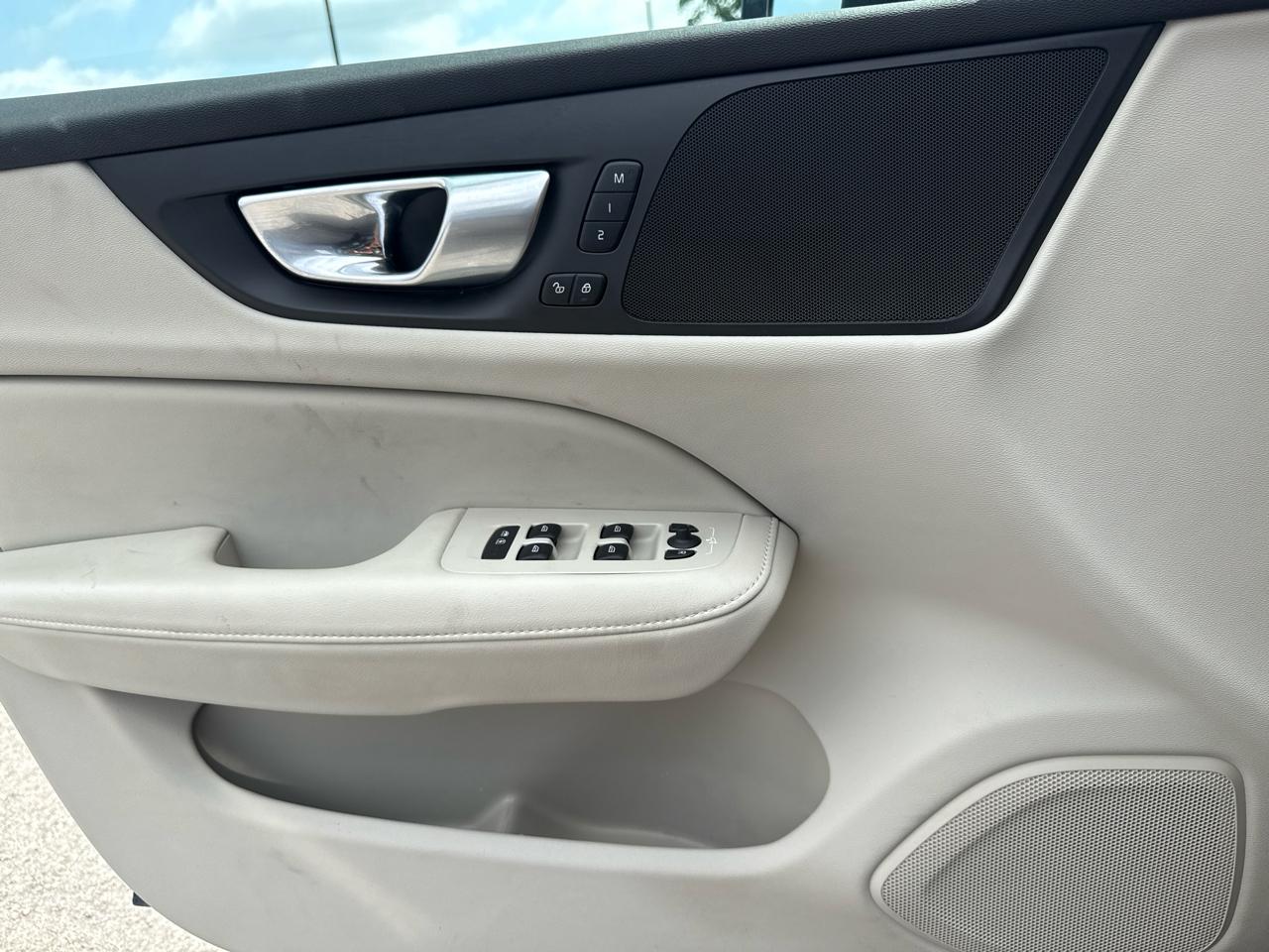 Volvo V60 Cross Country B5 Plus 2024