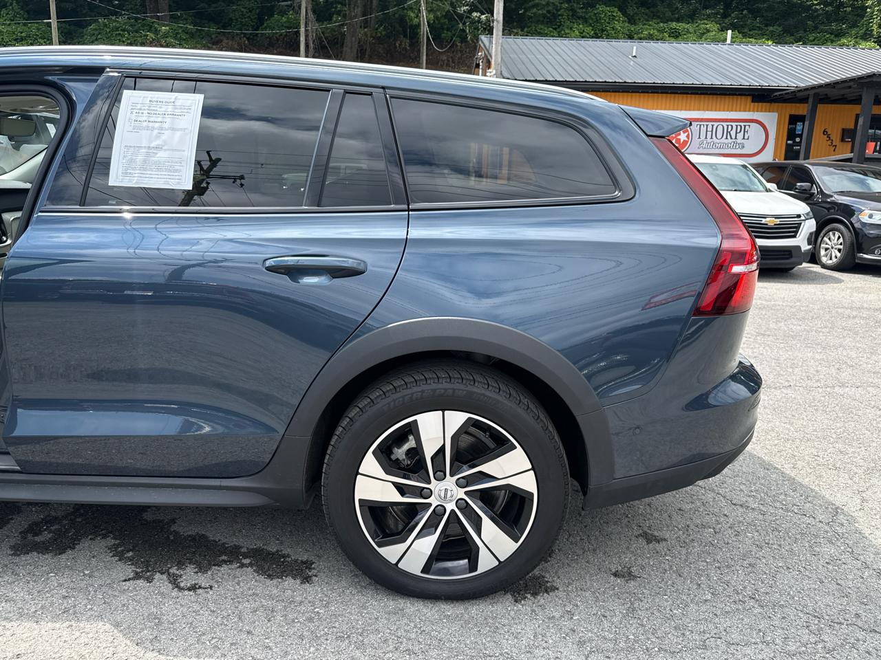 Volvo V60 Cross Country B5 Plus 2024
