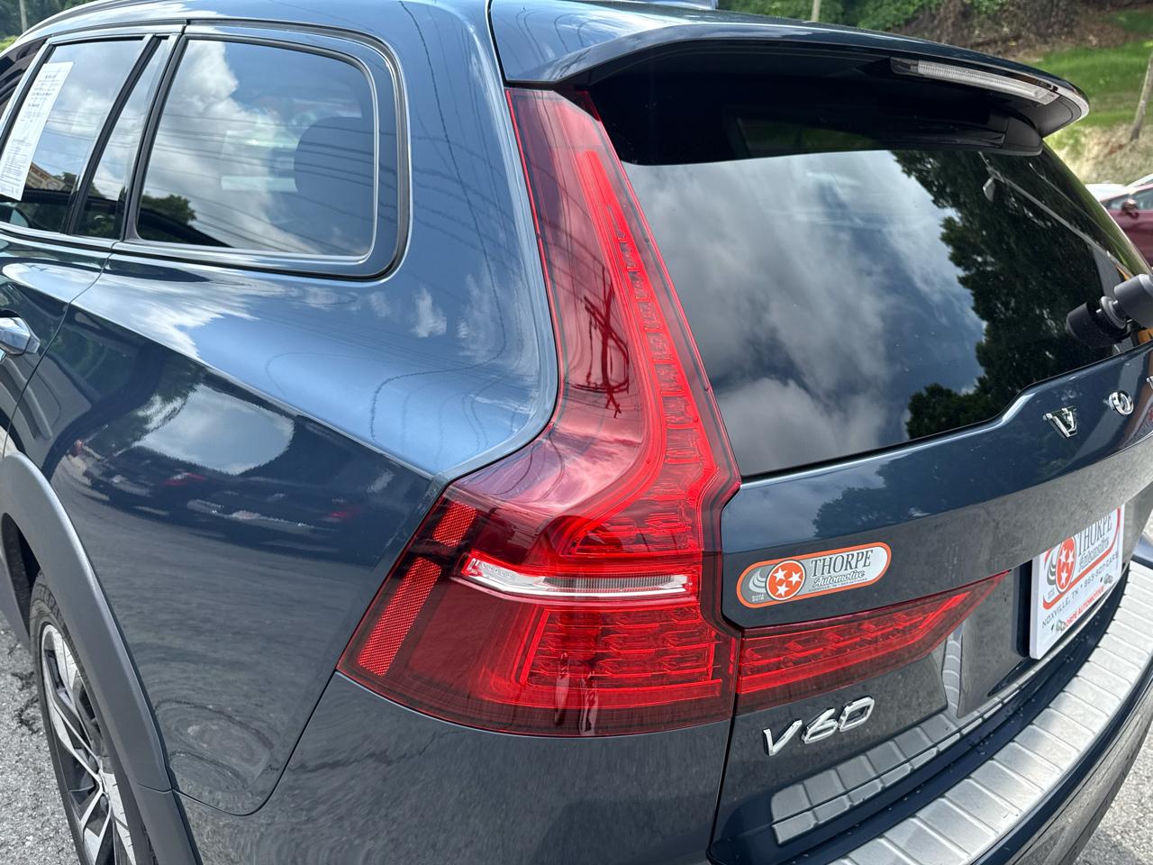 Volvo V60 Cross Country B5 Plus 2024