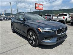 2024 Volvo V60 Cross Country 
