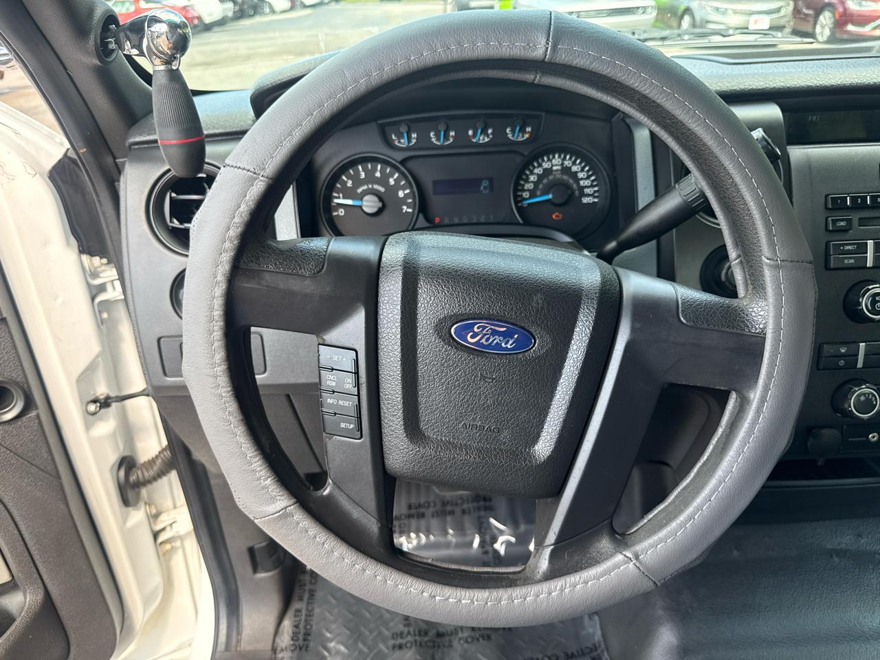 Ford F-150 XL SuperCab 8-ft. Bed 4WD 2013