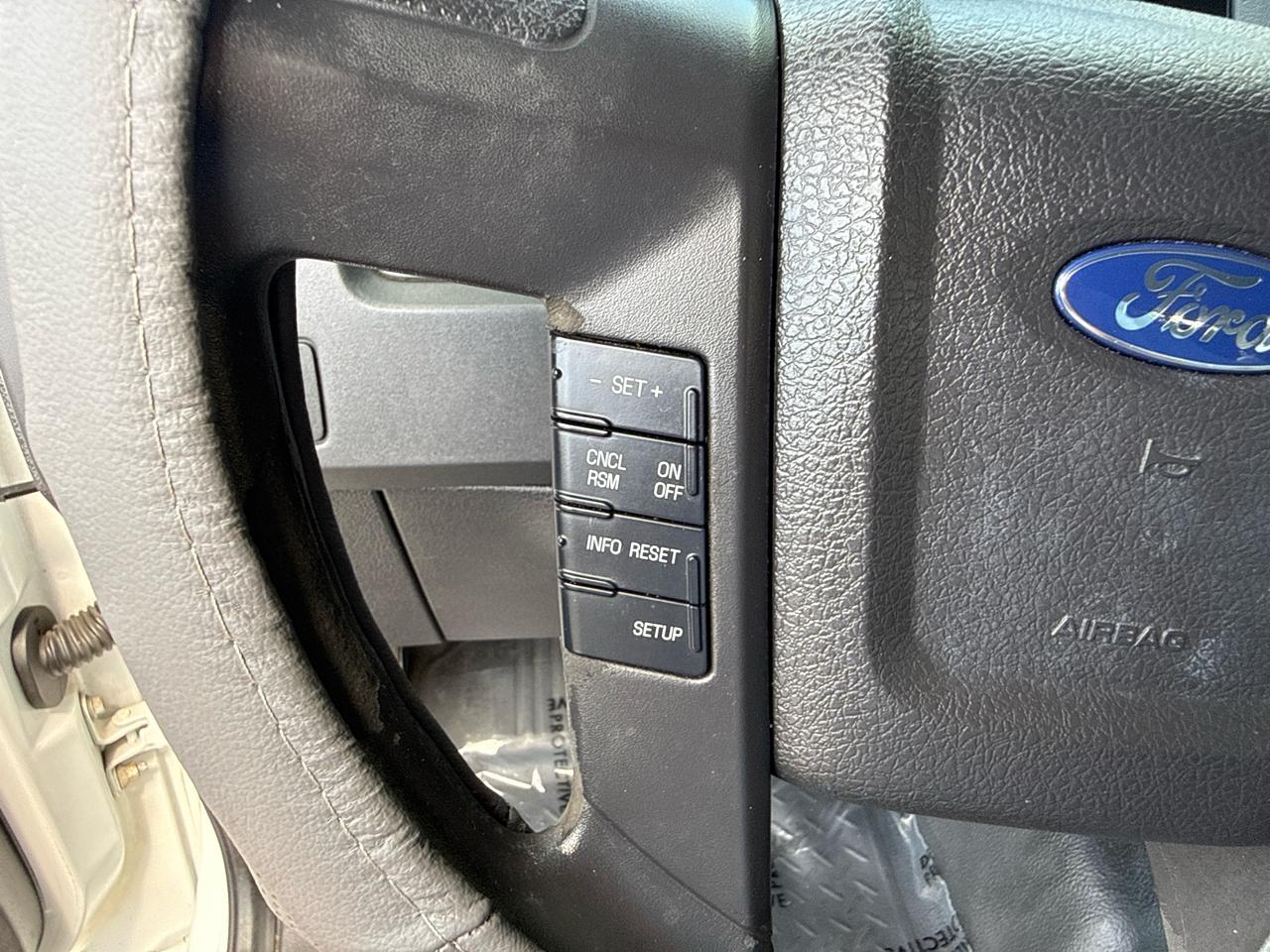 Ford F-150 XL SuperCab 8-ft. Bed 4WD 2013