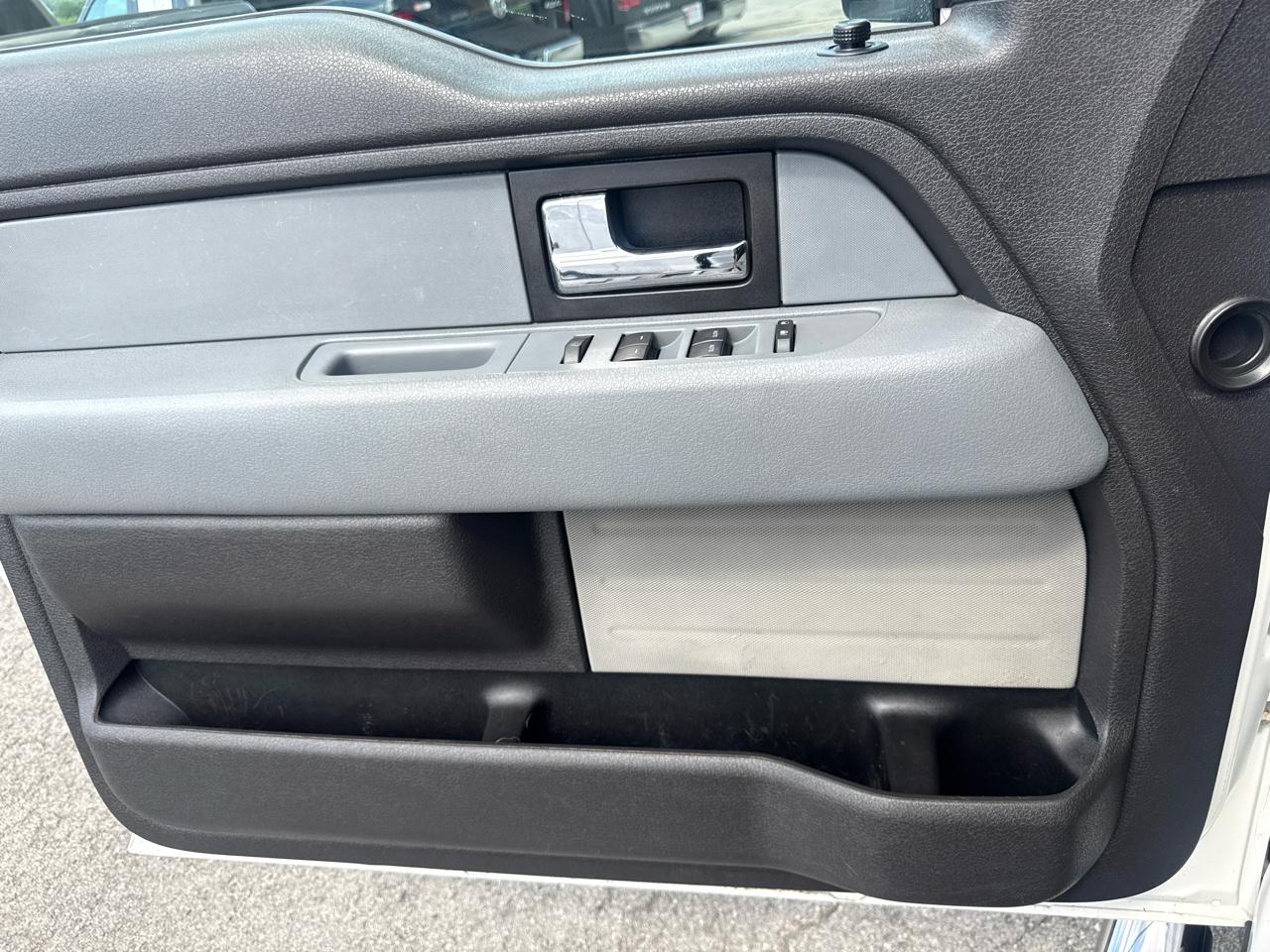 Ford F-150 XL SuperCab 8-ft. Bed 4WD 2013