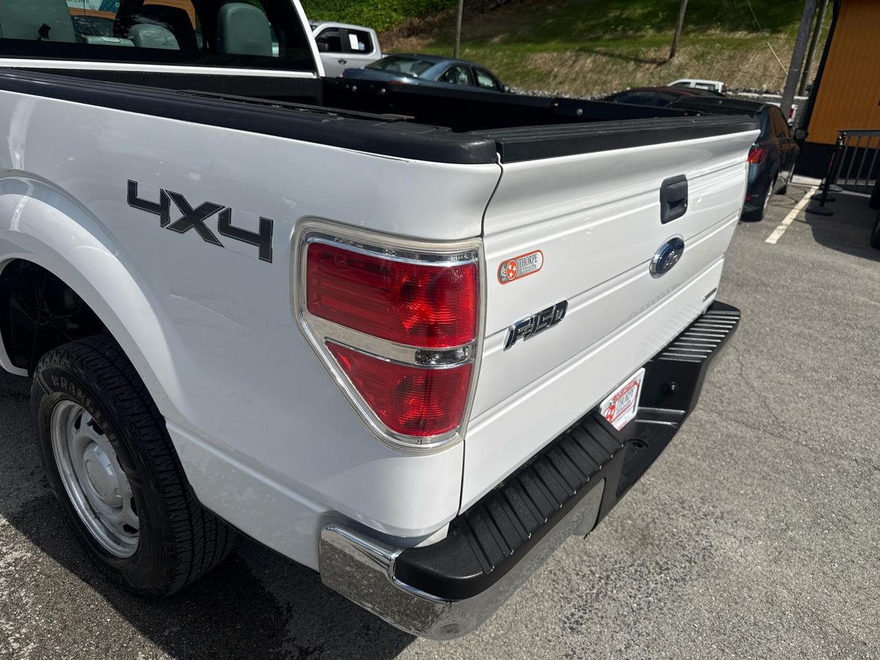 Ford F-150 XL SuperCab 8-ft. Bed 4WD 2013