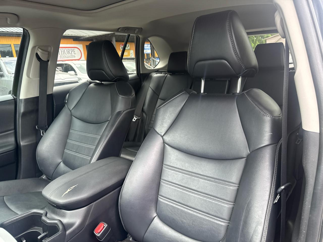 Toyota RAV4 XLE Premium 2023