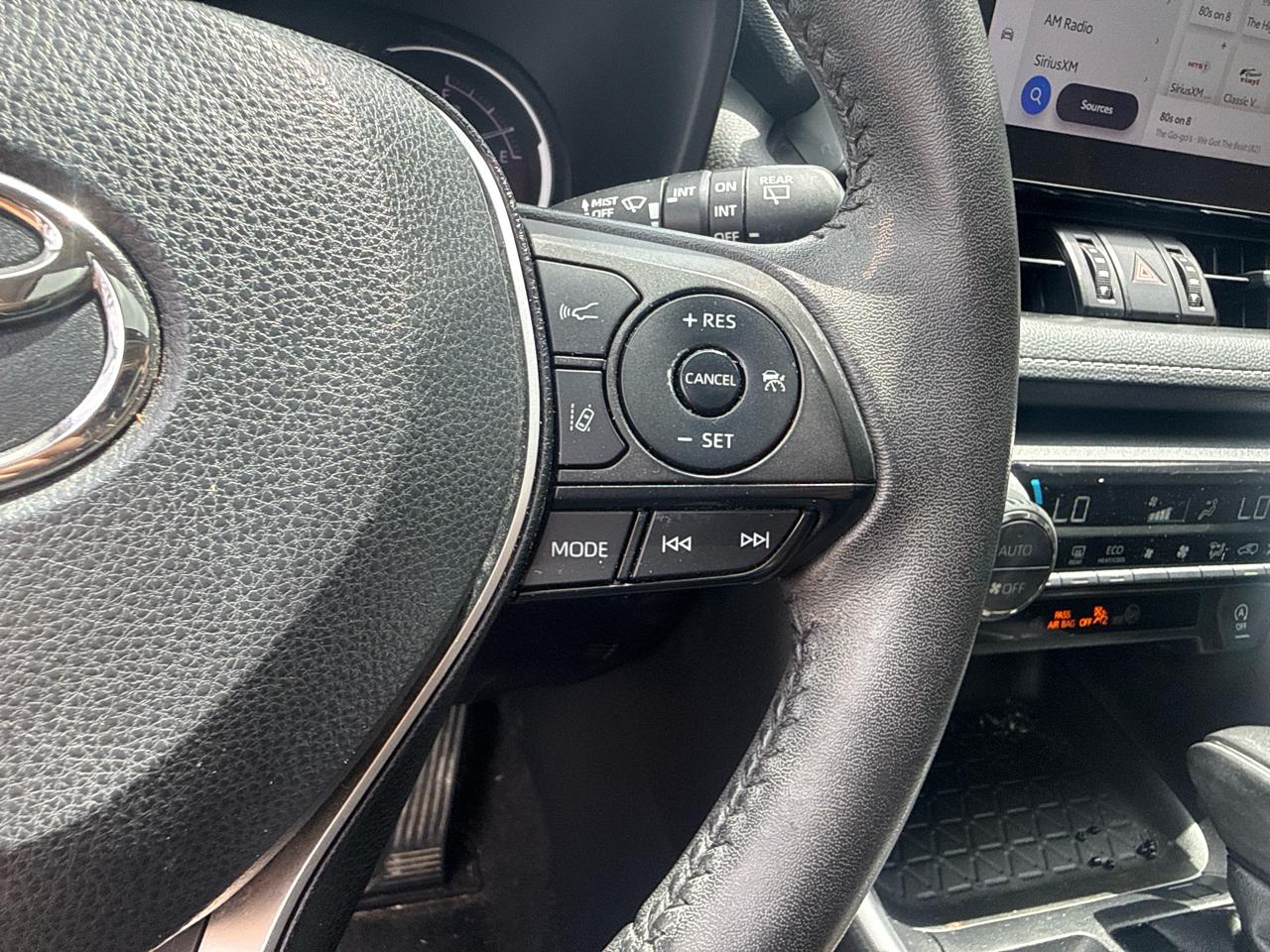 Toyota RAV4 XLE Premium 2023