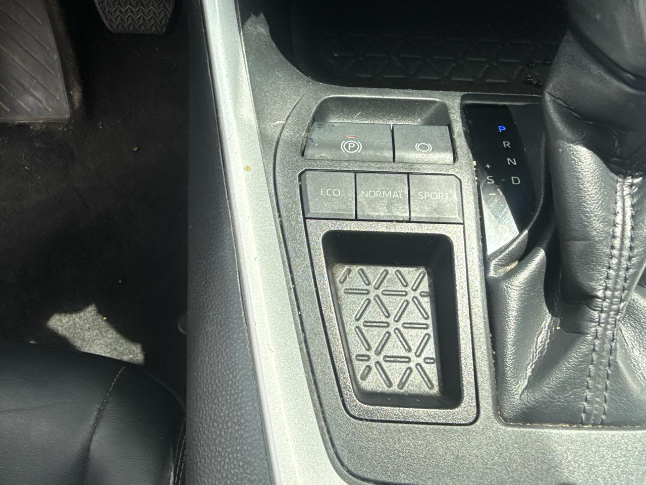 Toyota RAV4 XLE Premium 2023