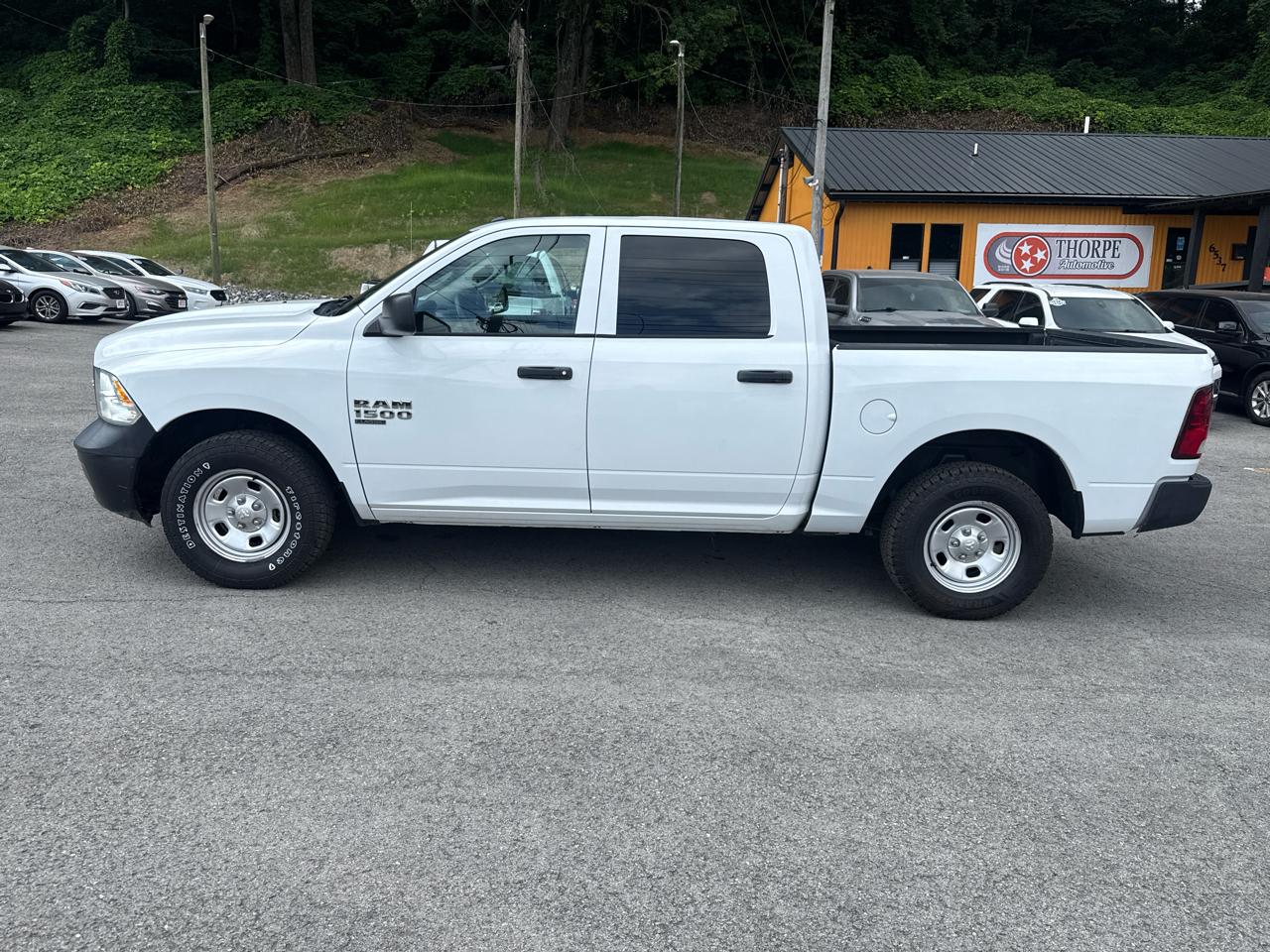 RAM 1500 Classic Tradesman Crew Cab SWB 4WD 2020