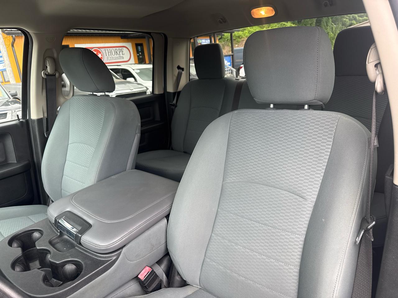 RAM 1500 Classic Tradesman Crew Cab SWB 4WD 2020