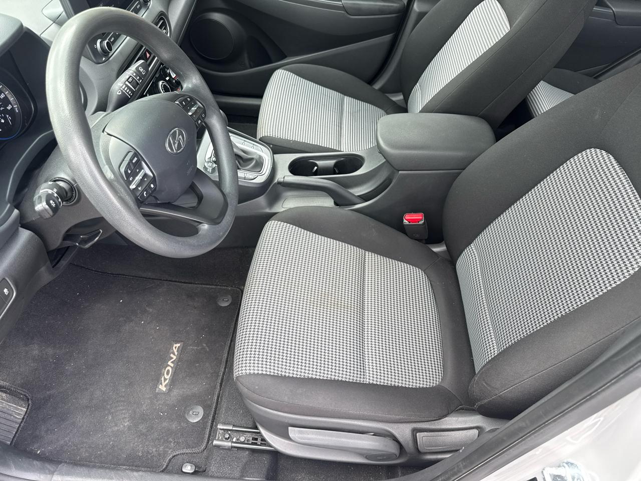 Hyundai Kona SE AWD 2023