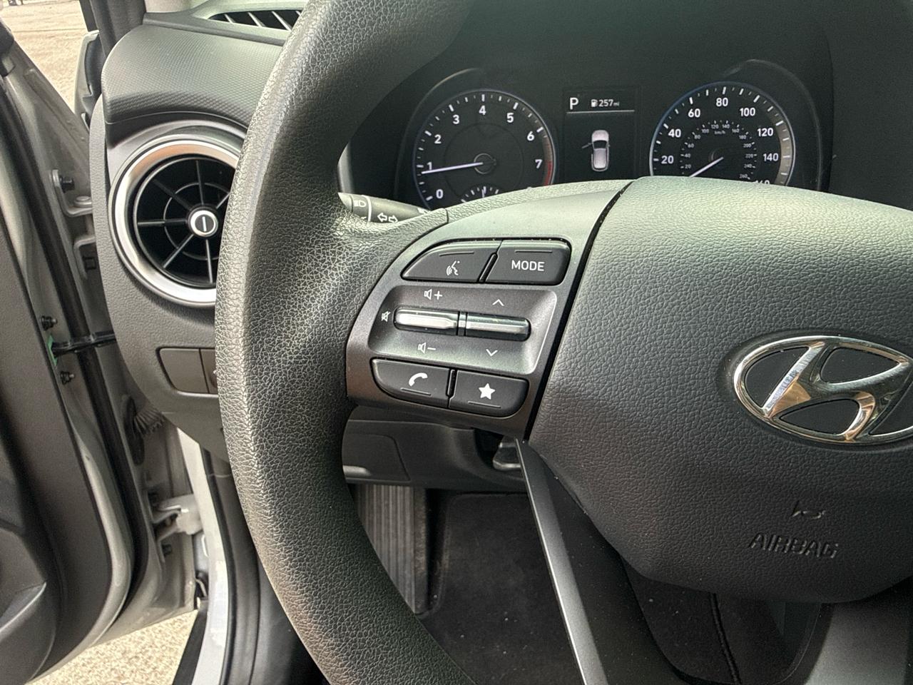 Hyundai Kona SE AWD 2023