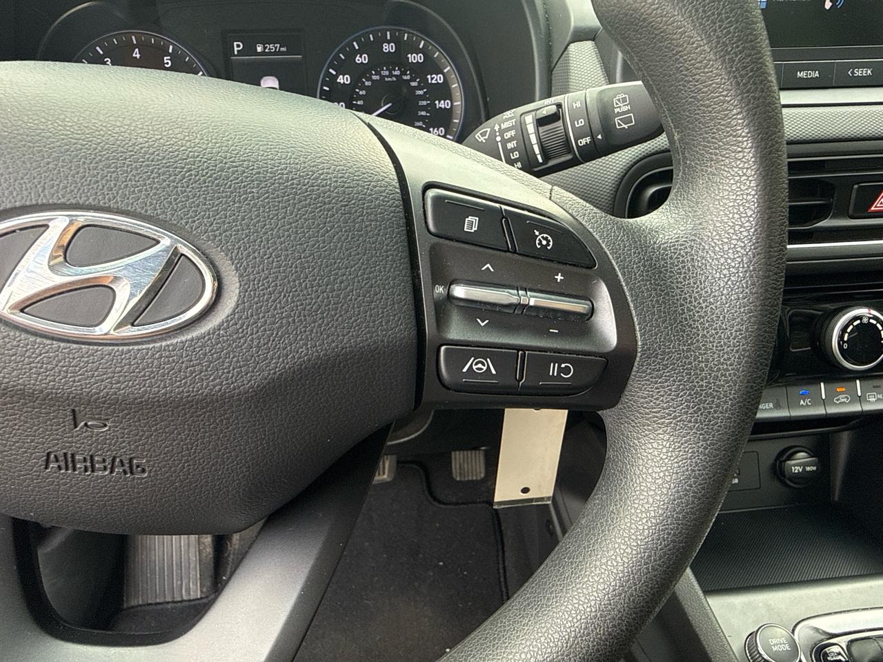 Hyundai Kona SE AWD 2023