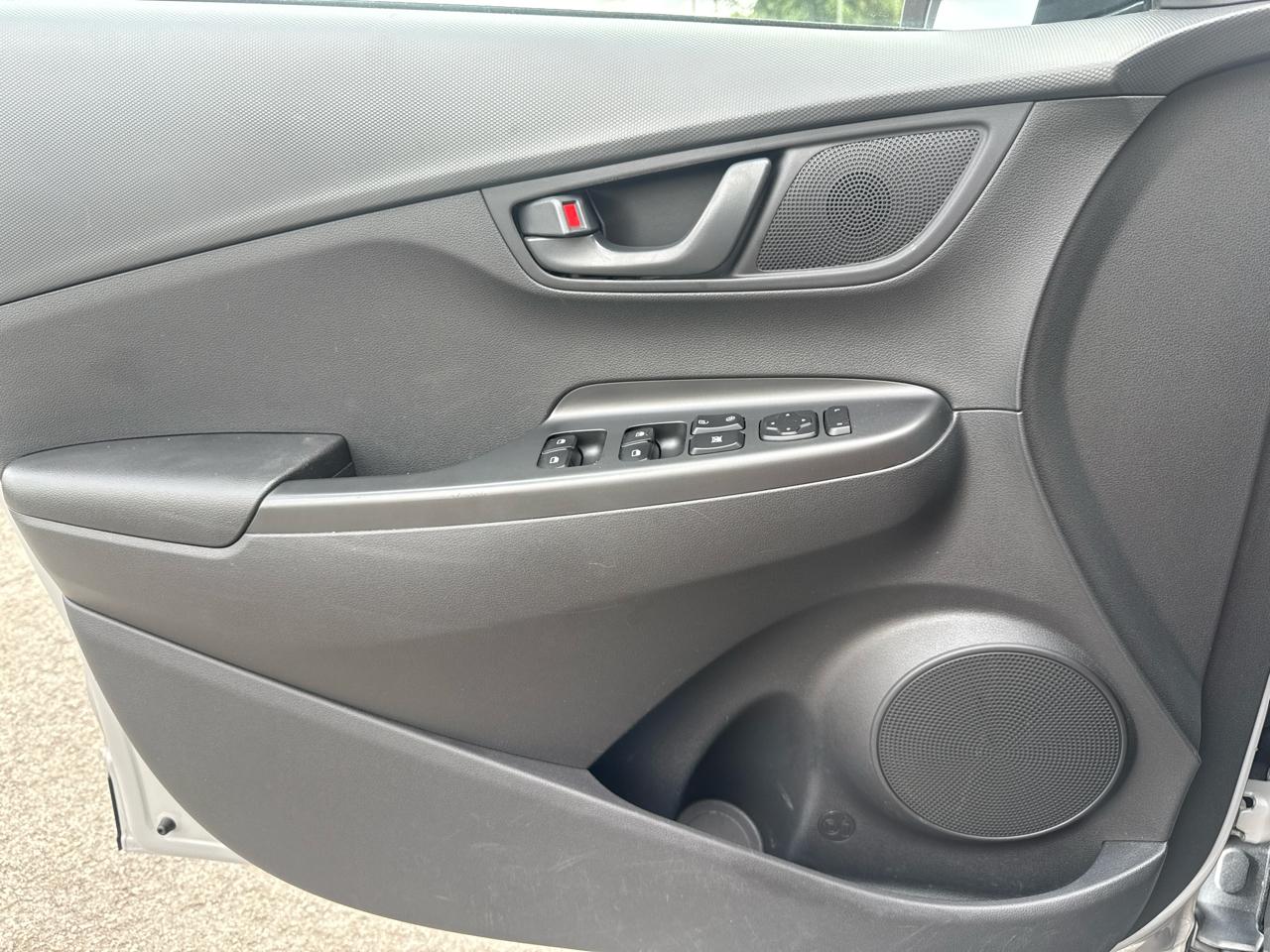Hyundai Kona SE AWD 2023