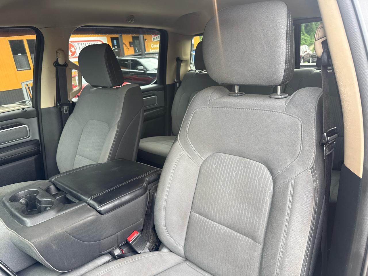 RAM 1500 Big Horn Crew Cab SWB 4WD 2019
