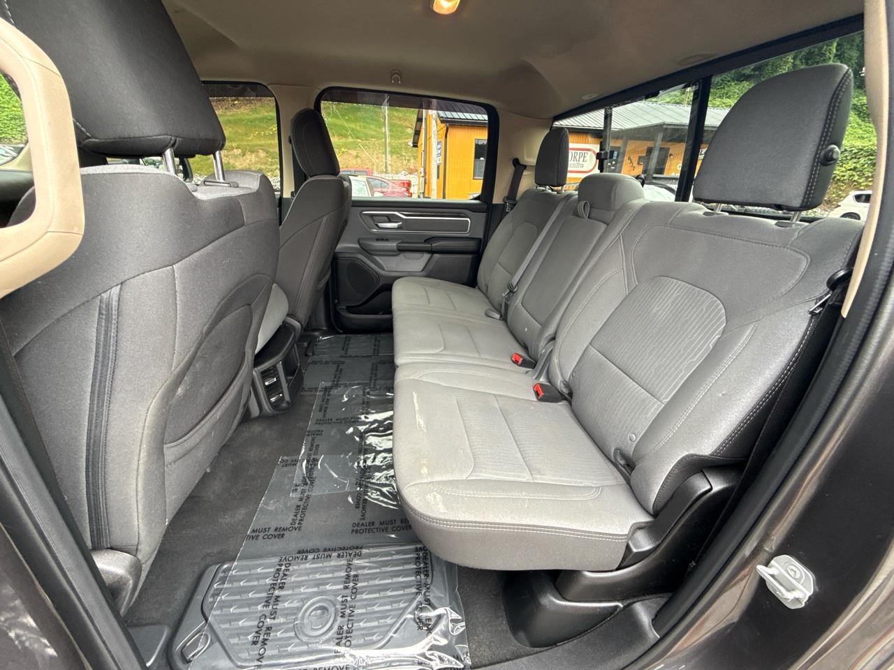 RAM 1500 Big Horn Crew Cab SWB 4WD 2019