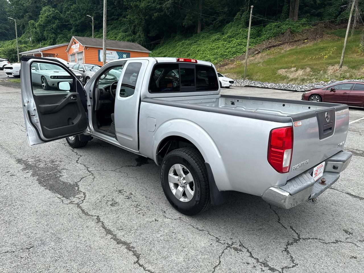 Nissan Frontier SV V6 King Cab 4WD 2012