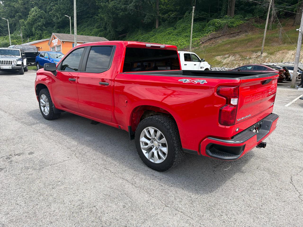 Chevrolet Silverado 1500 Custom Crew Cab 4WD 2022