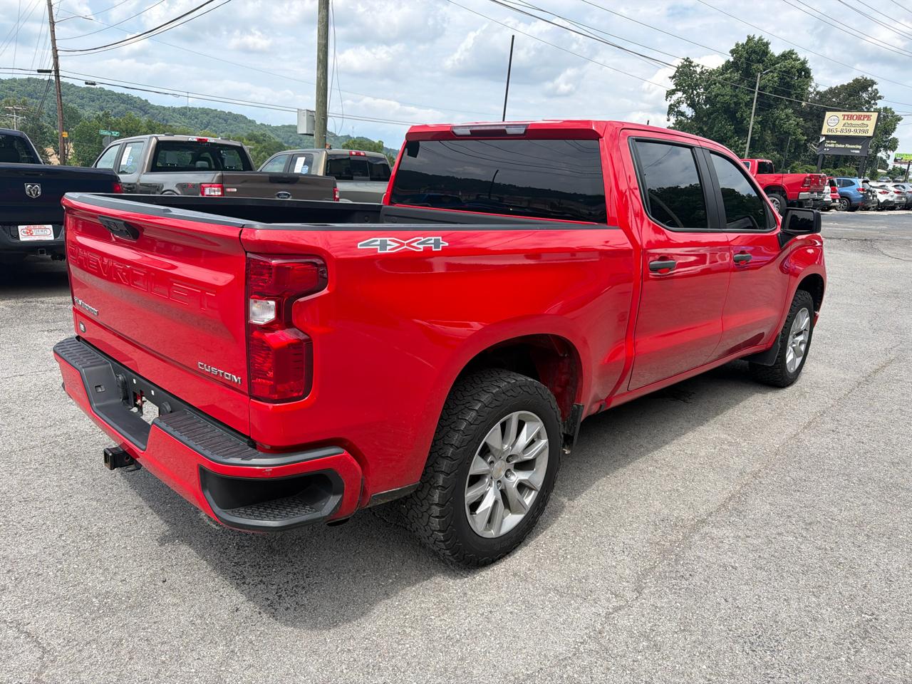 Chevrolet Silverado 1500 Custom Crew Cab 4WD 2022