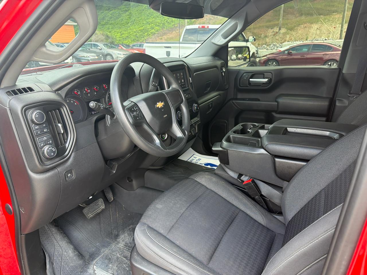 Chevrolet Silverado 1500 Custom Crew Cab 4WD 2022