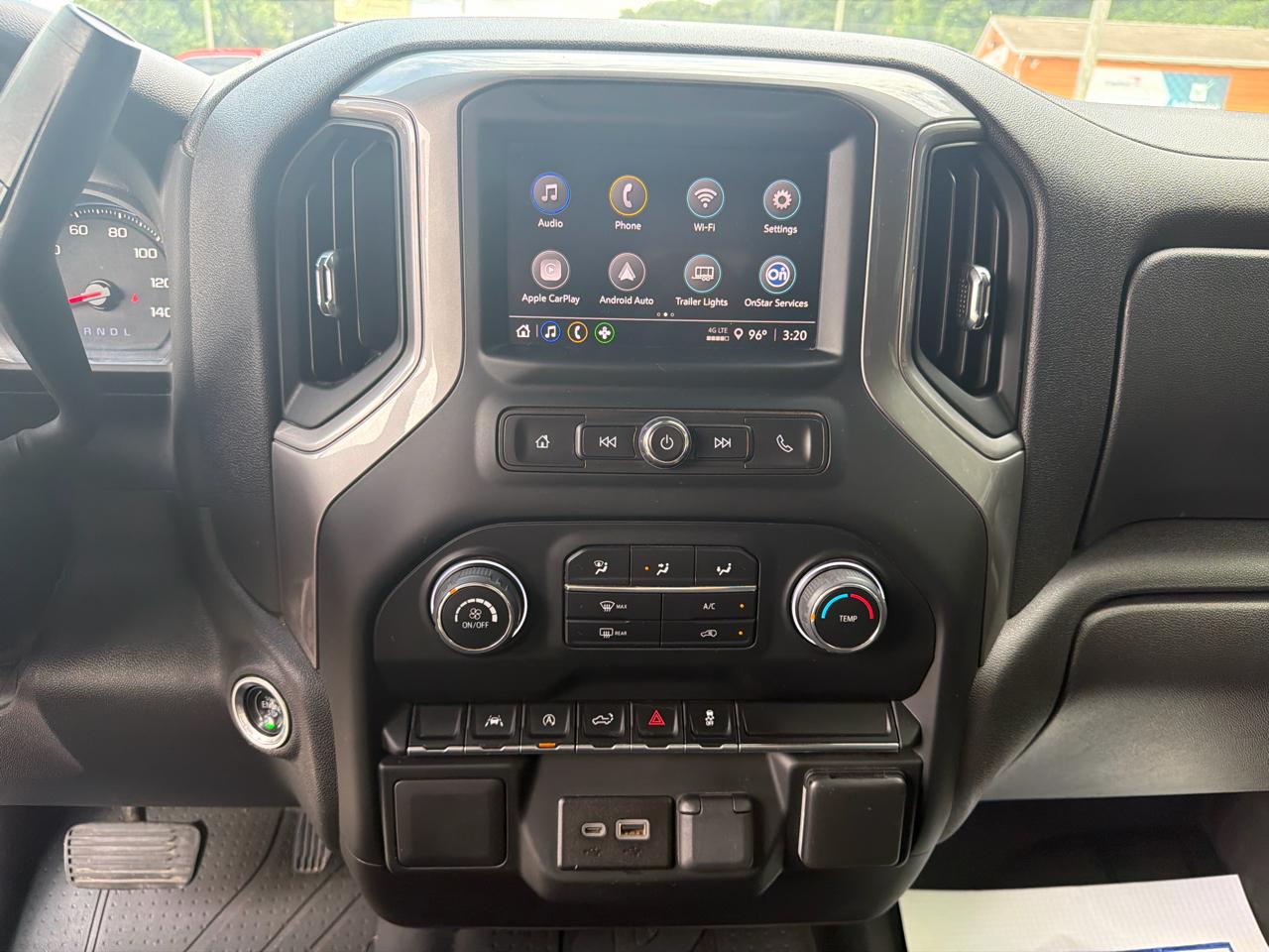 Chevrolet Silverado 1500 Custom Crew Cab 4WD 2022