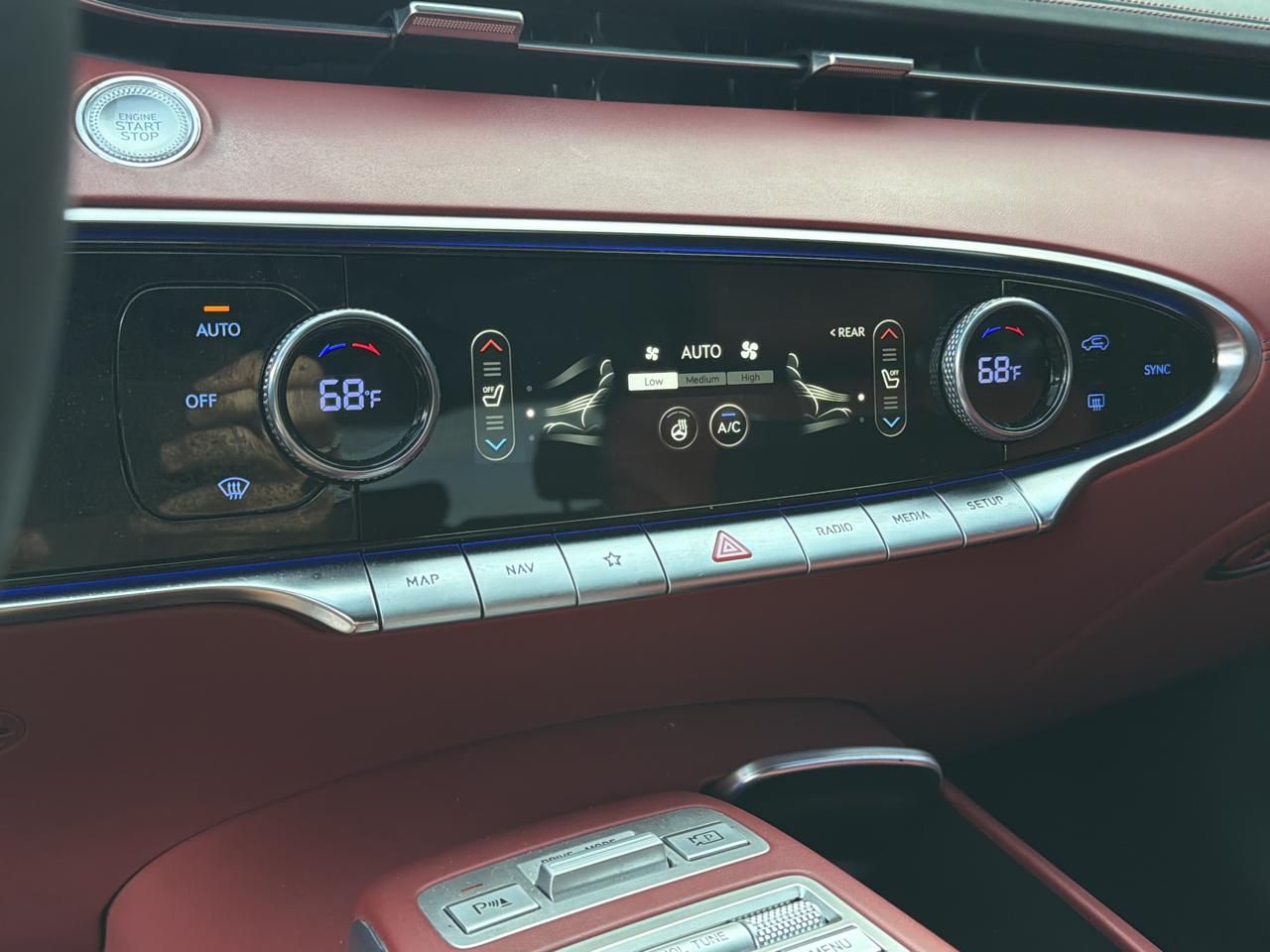 Genesis GV70 2.5T 2023
