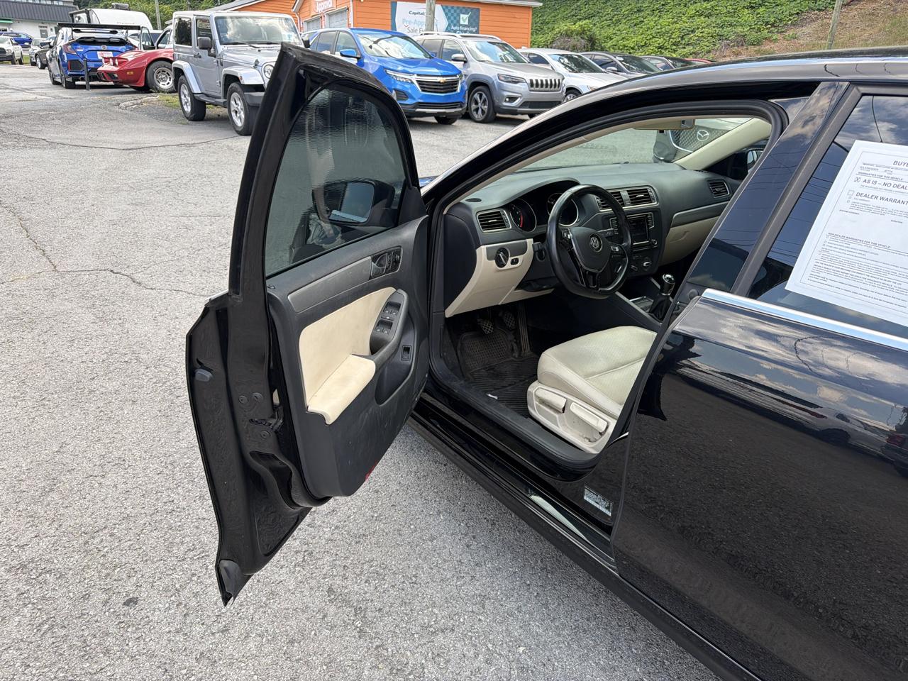 Volkswagen Jetta 1.4T SE 6A 2017